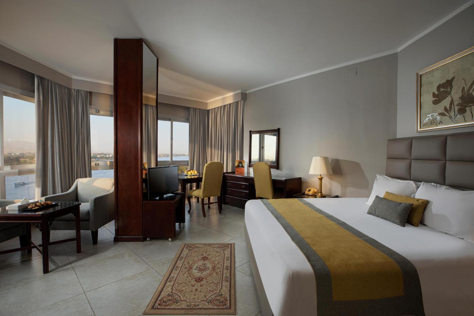 Pyramisa Hotel Луксор Екстериор снимка