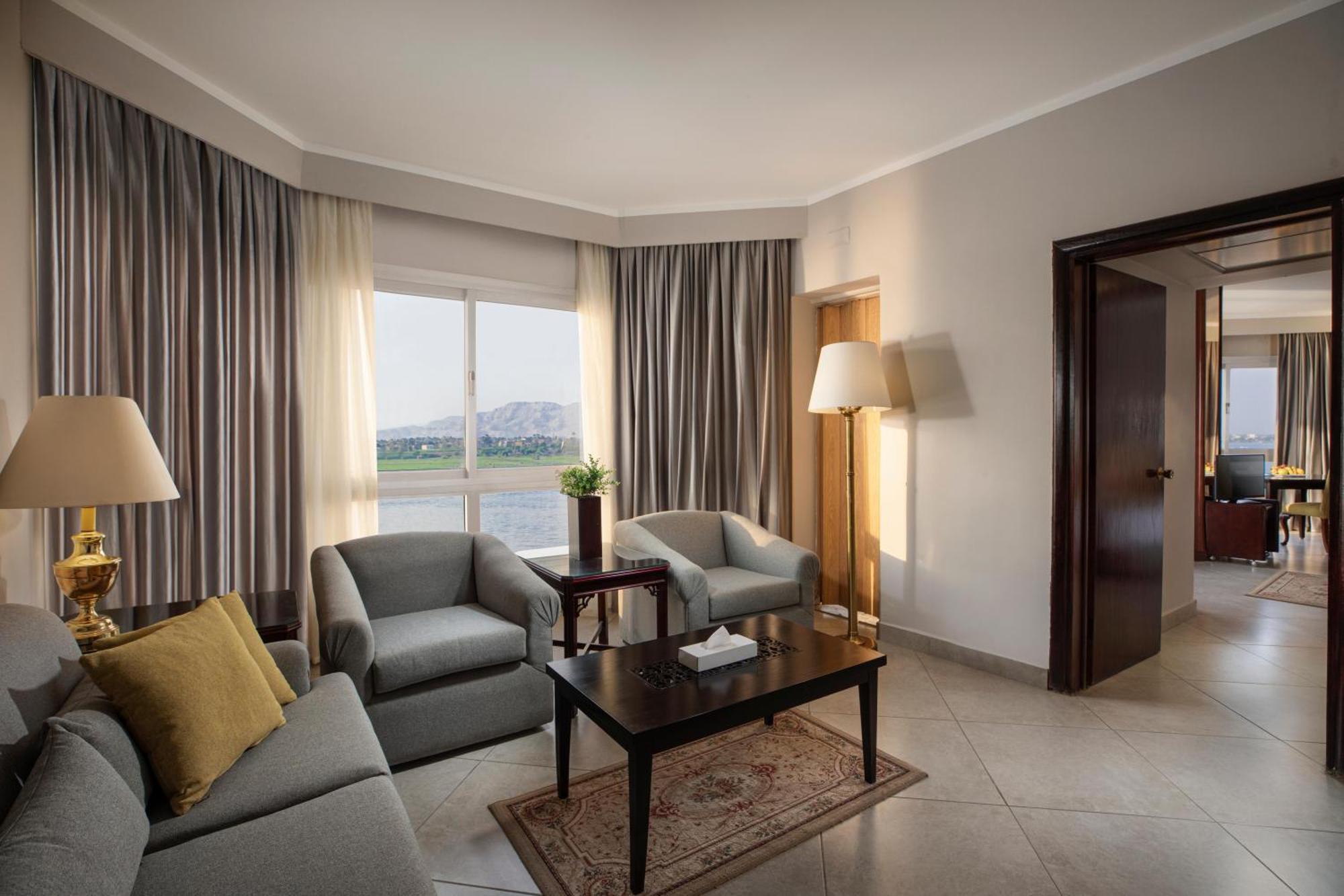 Pyramisa Hotel Луксор Екстериор снимка