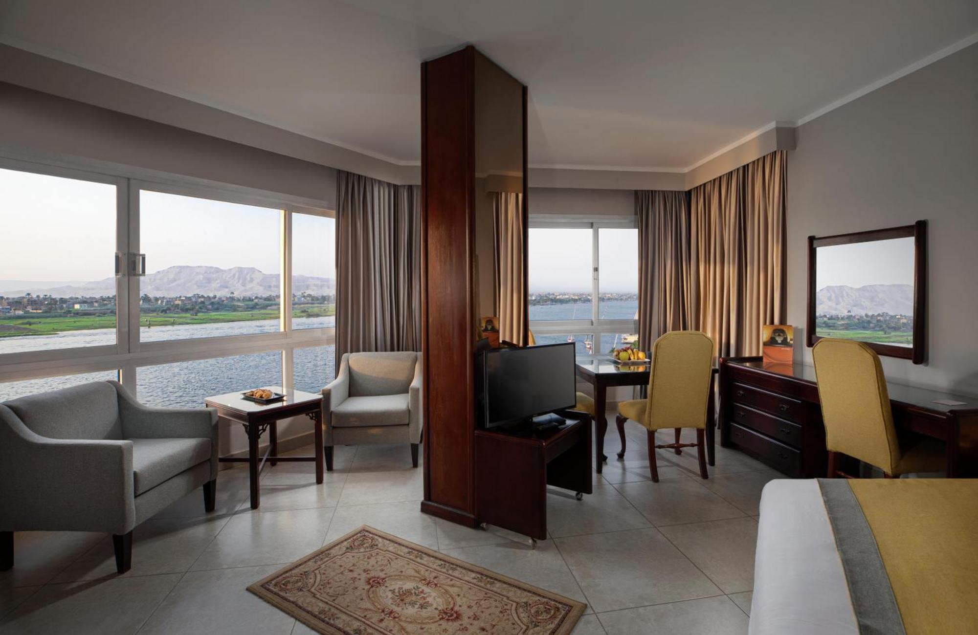 Pyramisa Hotel Луксор Екстериор снимка