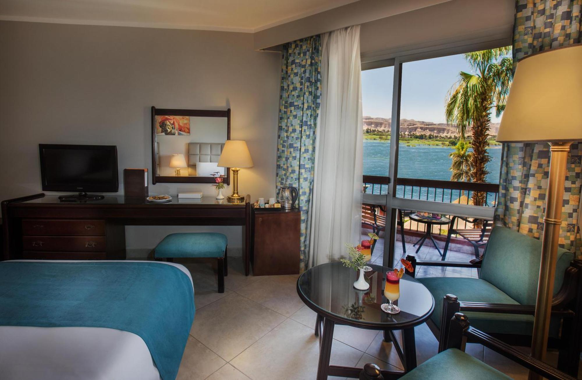 Pyramisa Hotel Луксор Екстериор снимка