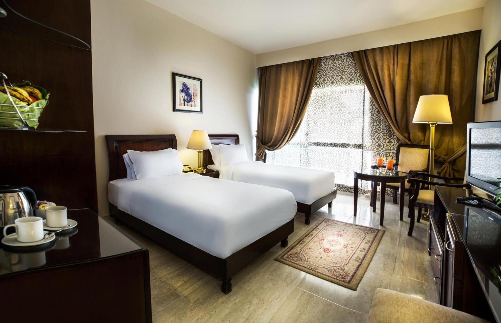 Pyramisa Hotel Луксор Екстериор снимка