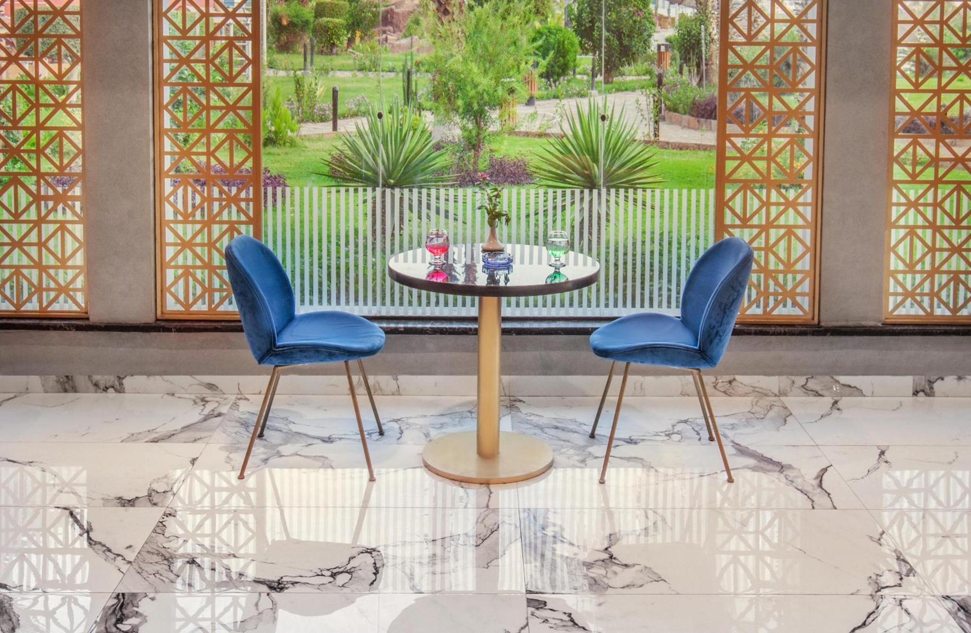 Pyramisa Hotel Луксор Екстериор снимка