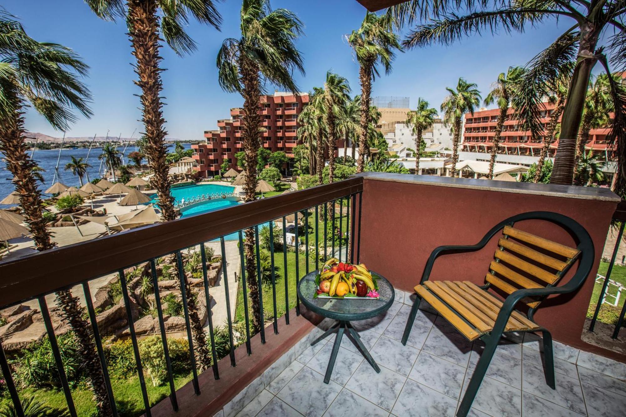 Pyramisa Hotel Луксор Екстериор снимка