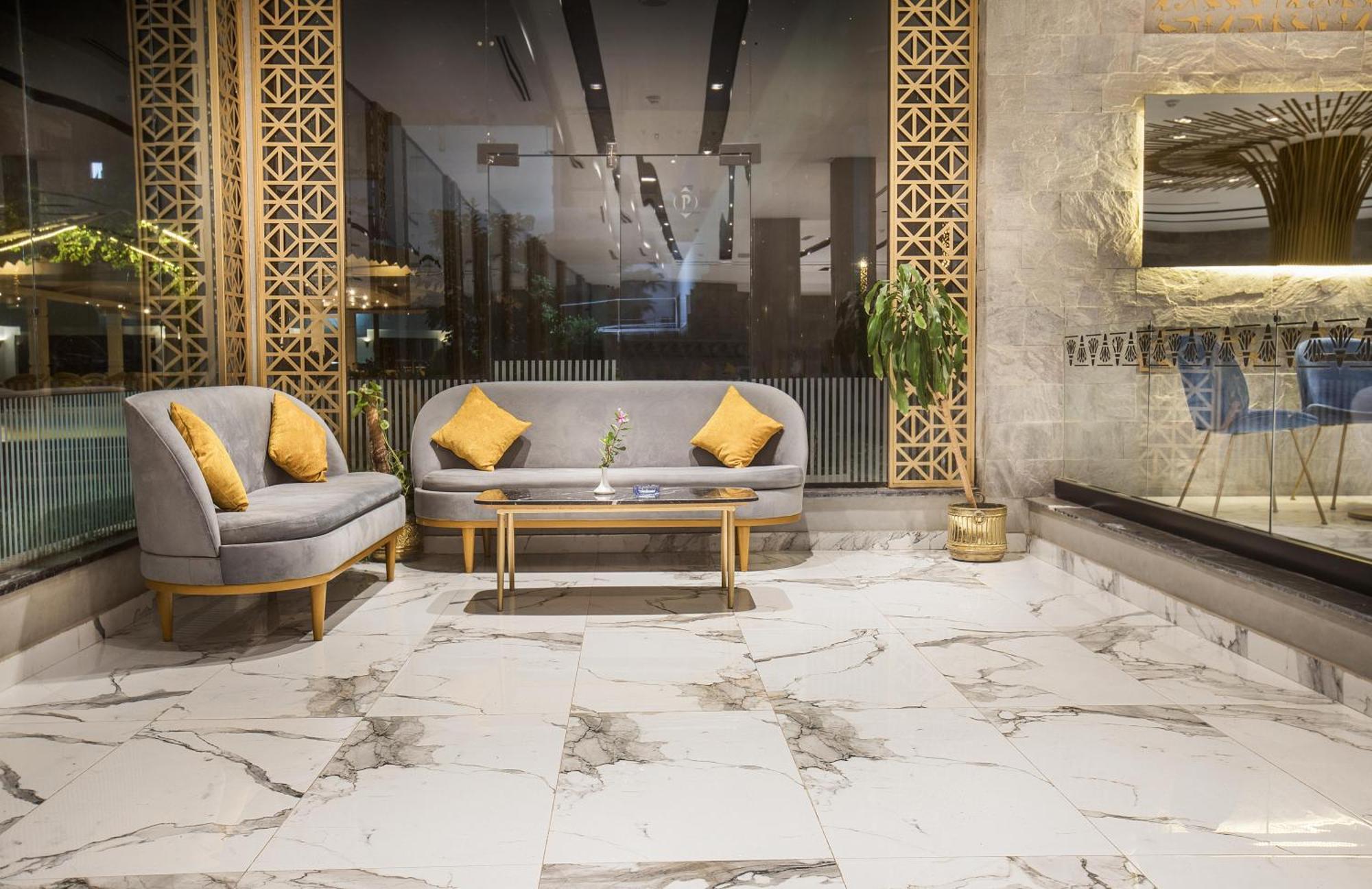 Pyramisa Hotel Луксор Екстериор снимка
